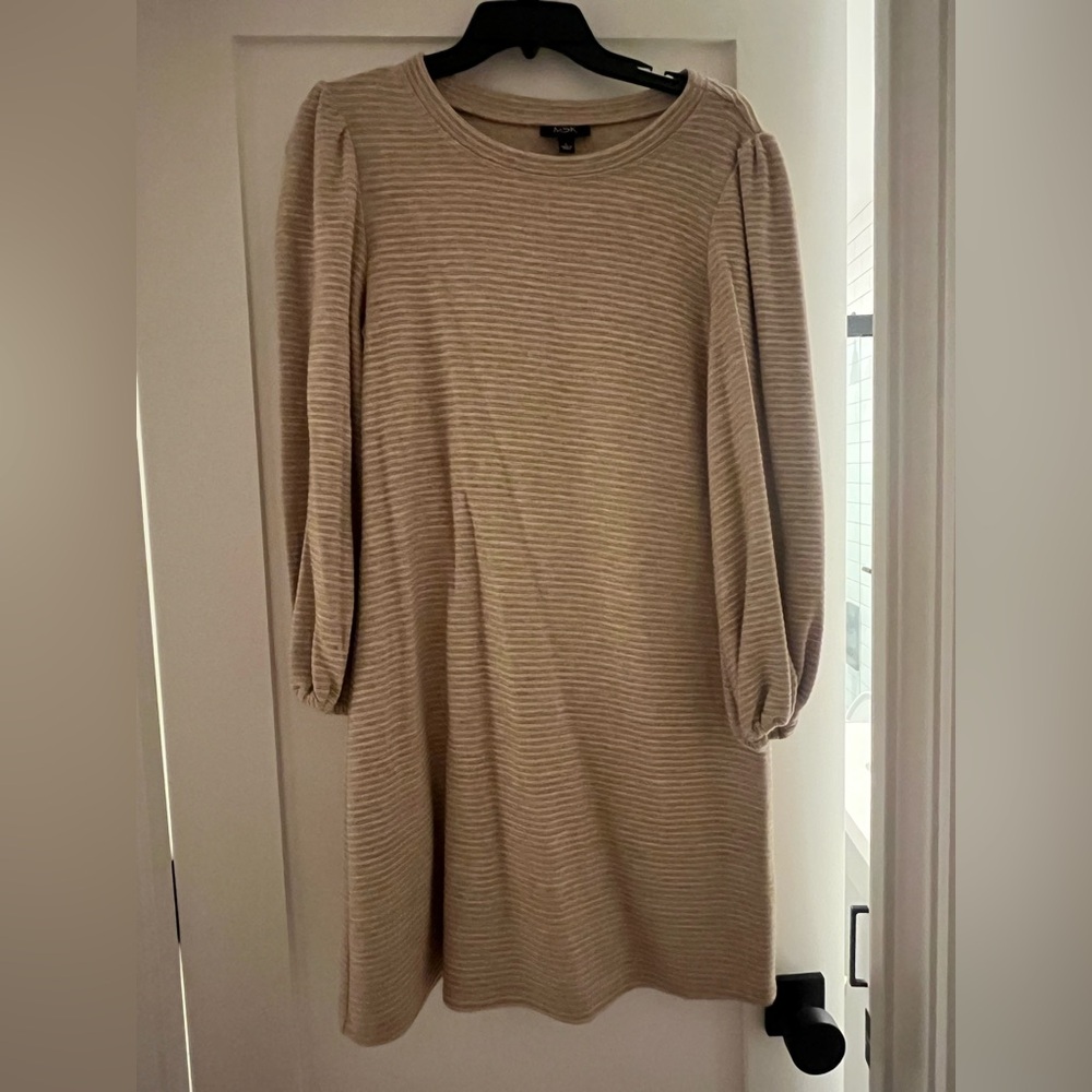 Tan Sweater dress, worn once! - Picture 3 of 4